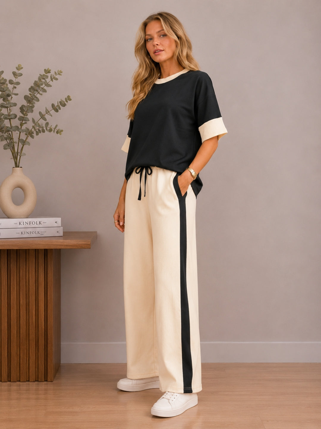 Clobug Women Tshirt & Trouser Colorblock Co-ords Set