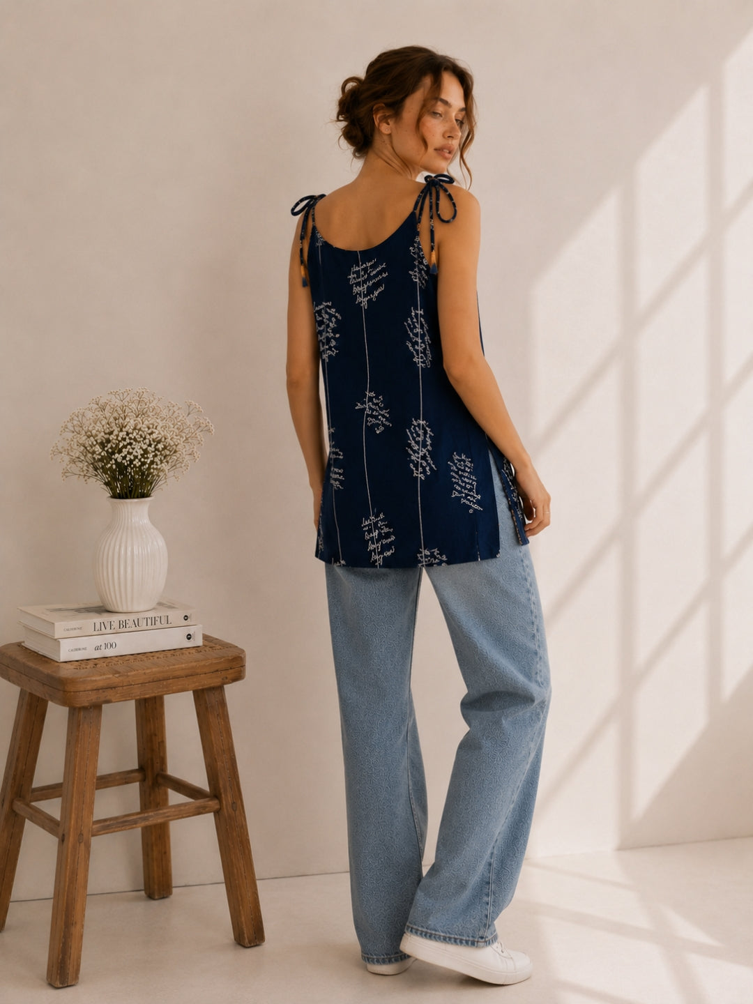 Women Typography Print Tie-Up Shoulder Sleeveless Short Kurti