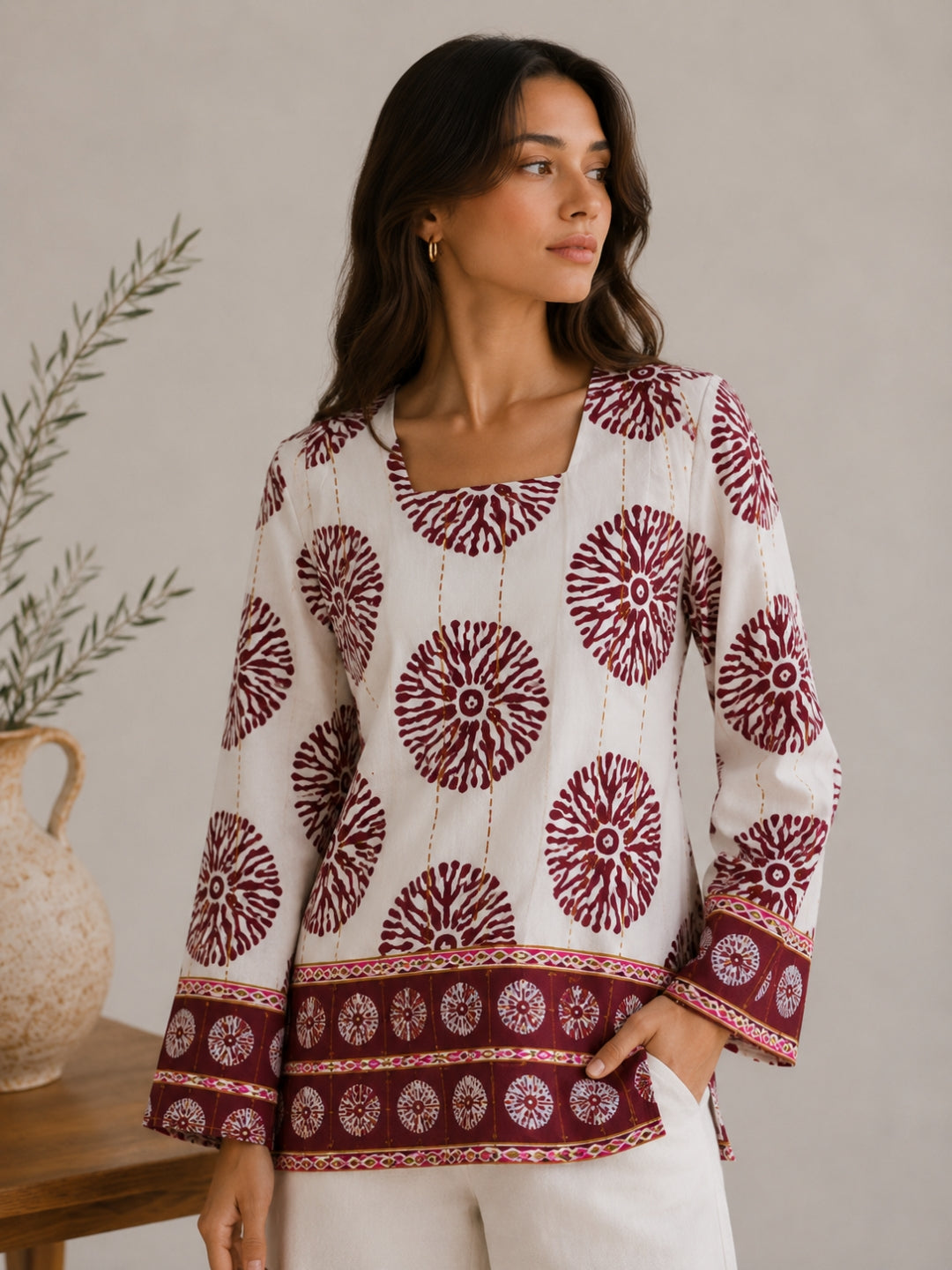 Clobug Women Floral Printed Square Neck Relaxed Fit Kurti