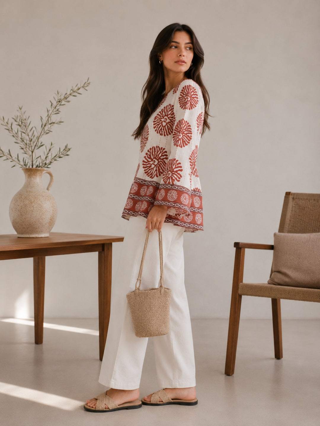 Clobug Women Floral Printed Square Neck Relaxed Fit Kurti