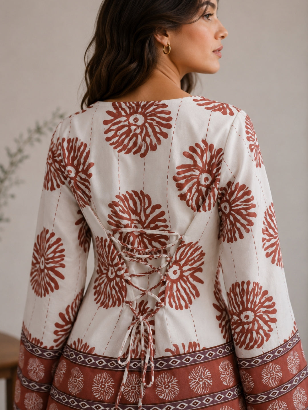 Clobug Women Floral Printed Square Neck Relaxed Fit Kurti