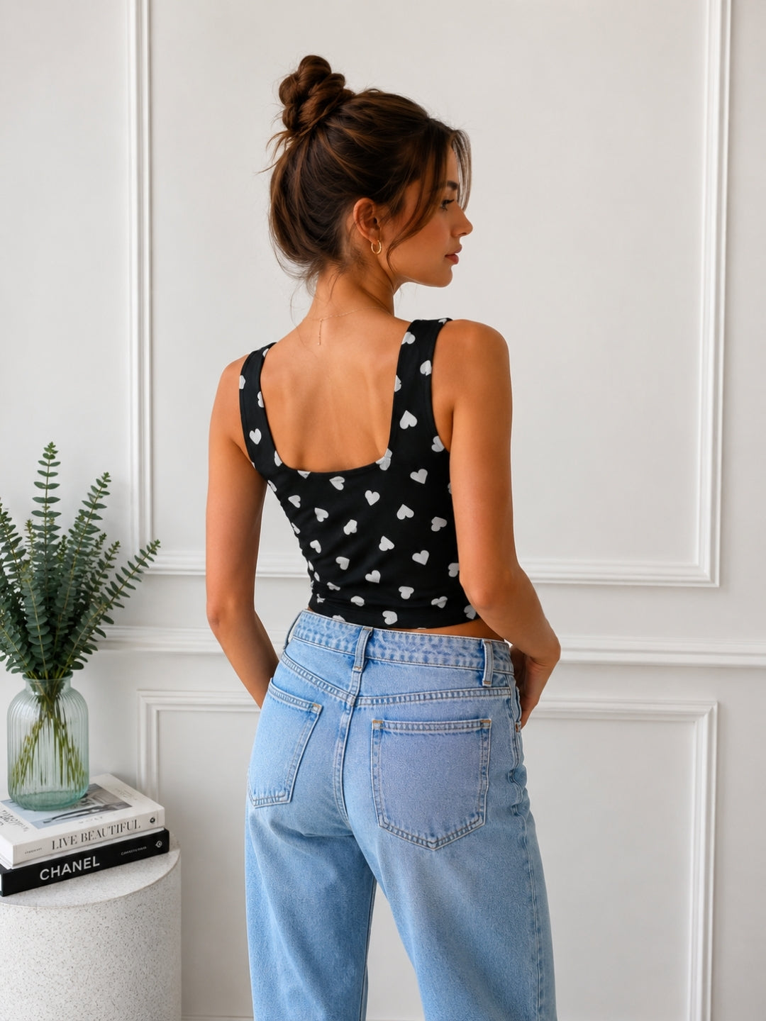 Women's Sleeveless Heart Print Top