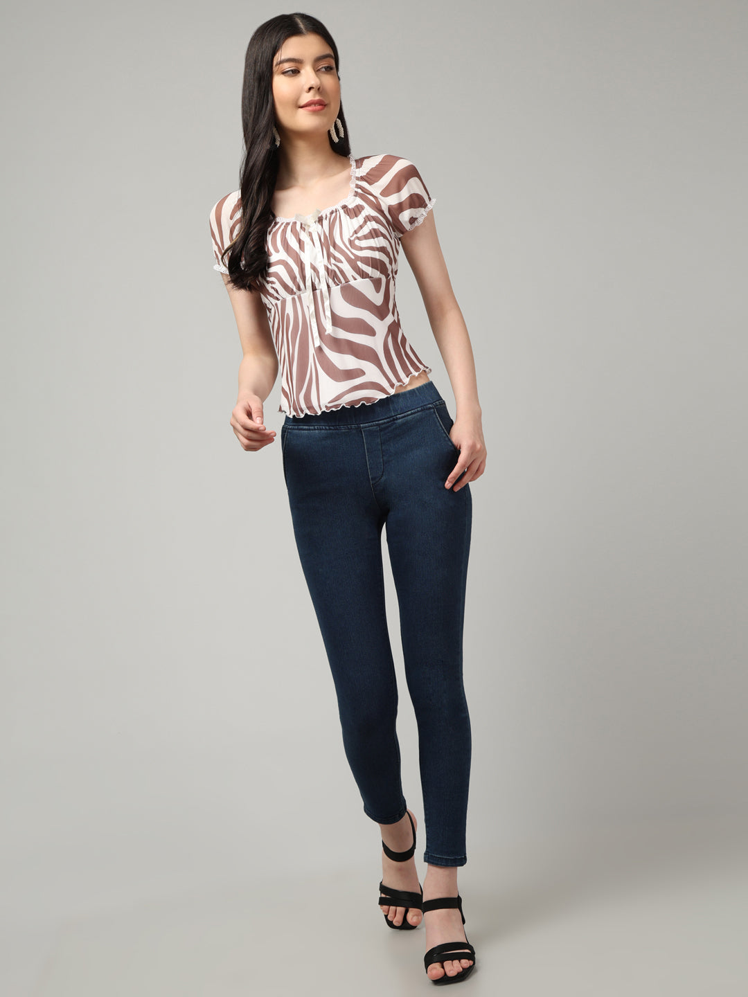 Clobug Stylish Printed Crop Top for Women – Trendy Summer Top