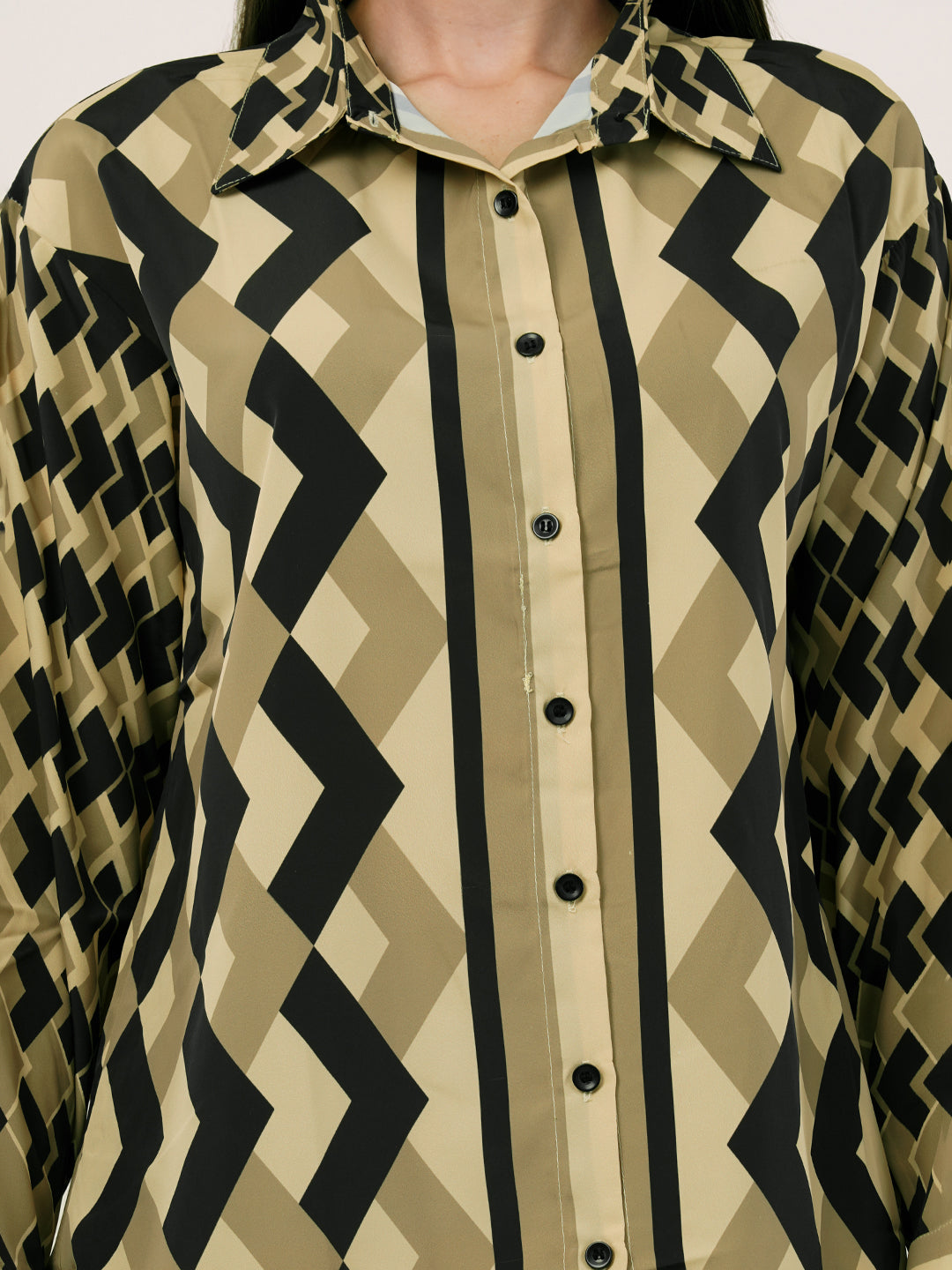 Clobug Women Printed Full Sleeve Crepe Shirt & Pant Co-ord Set