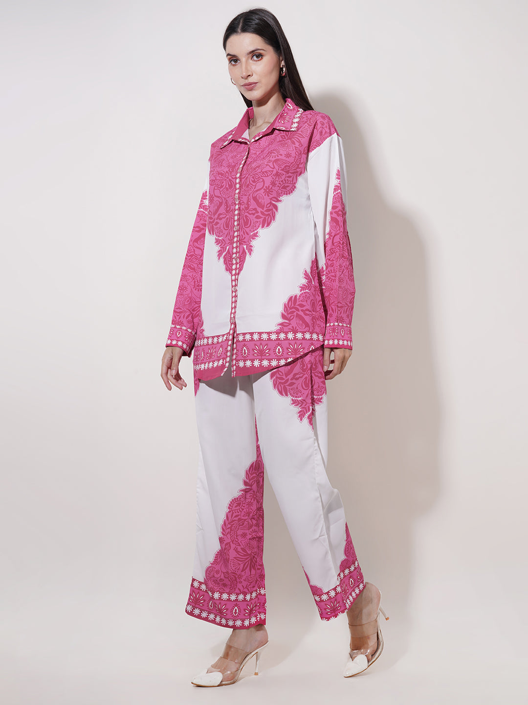 Clobug Women Printed Full Sleeve Crepe Shirt & Pant Co-ord Set