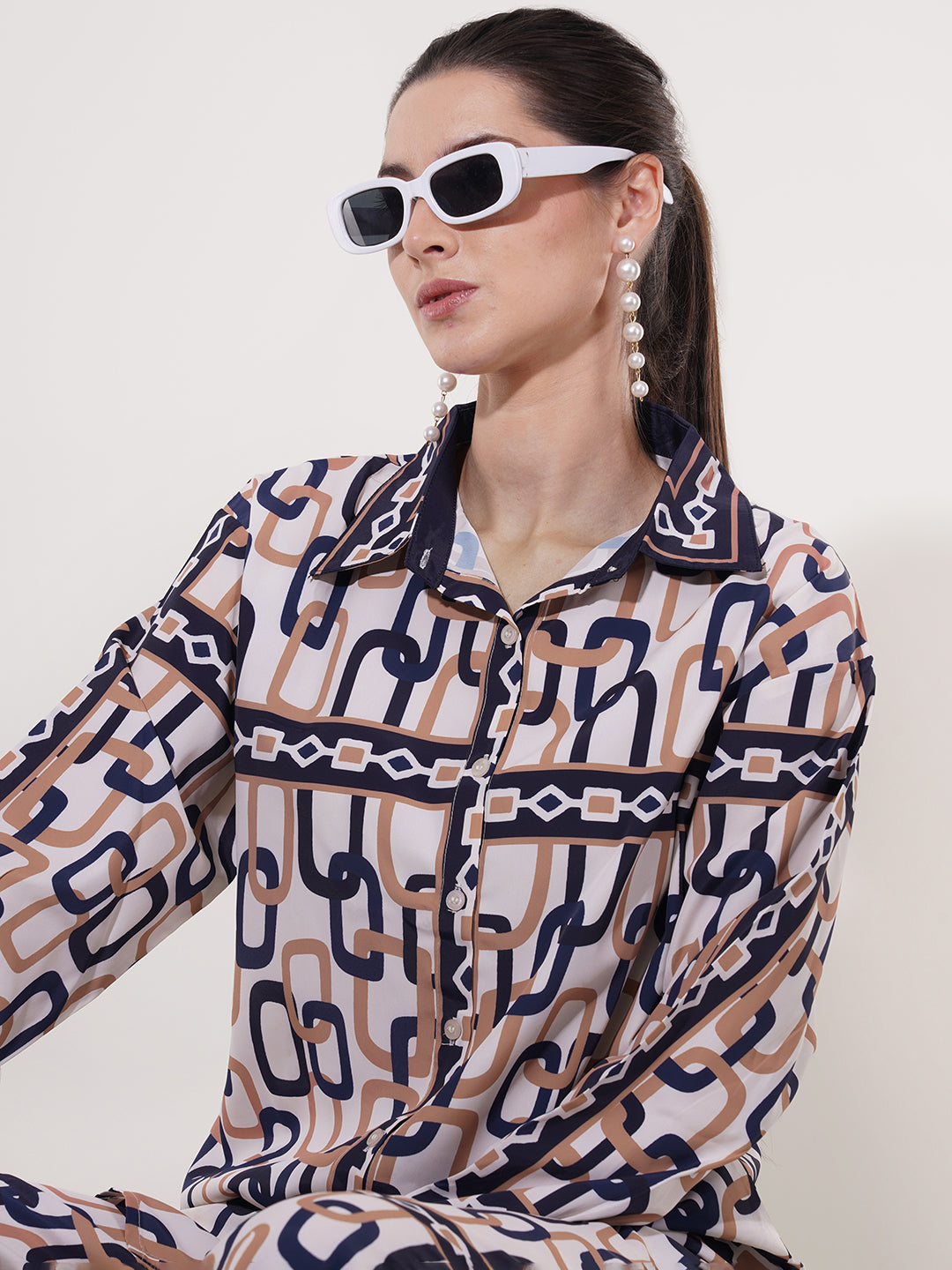 Clobug Women Printed Full Sleeve Crepe Shirt & Pant Co-ord Set