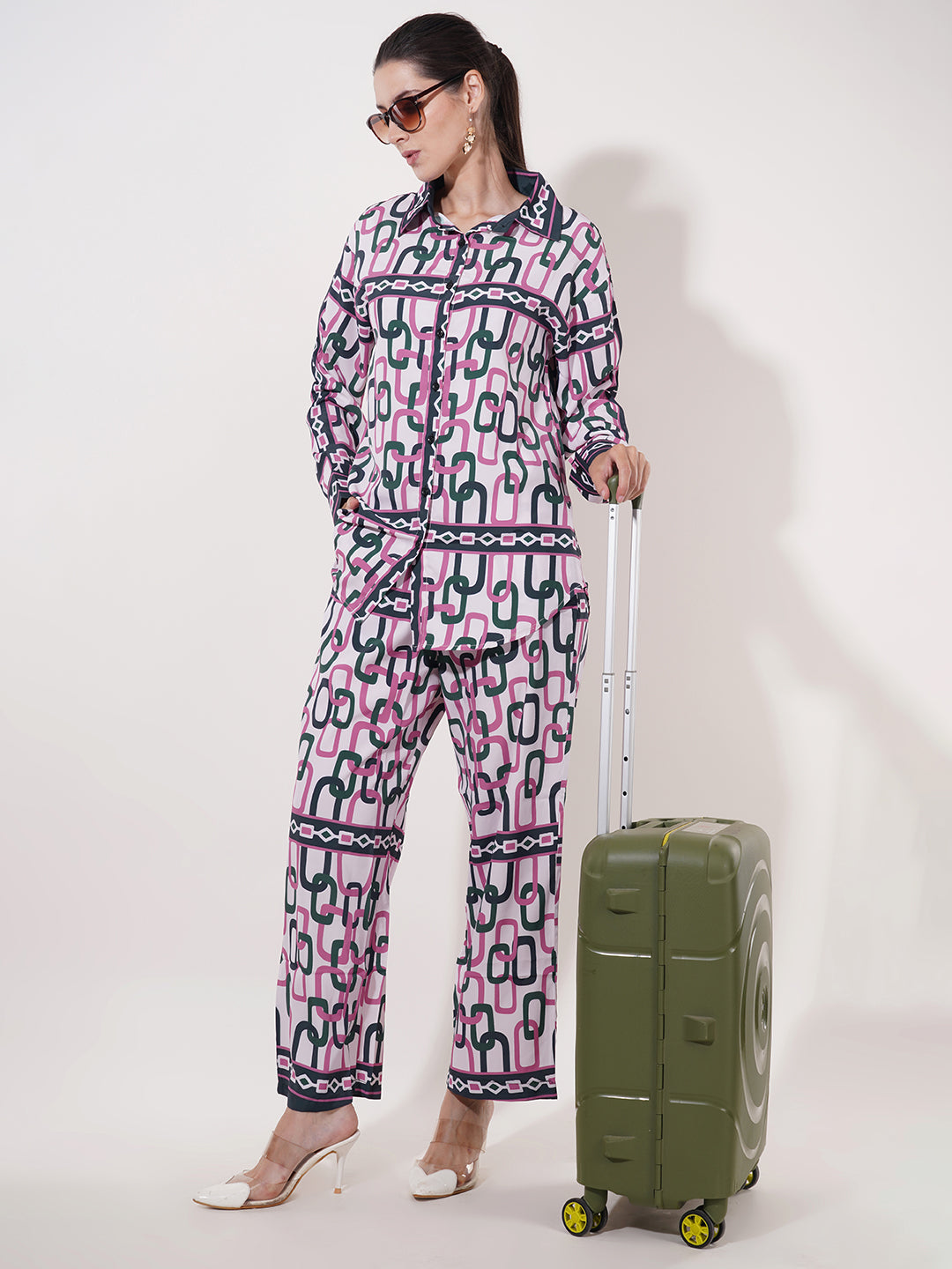 Clobug Women Printed Full Sleeve Crepe Shirt & Pant Co-ord Set