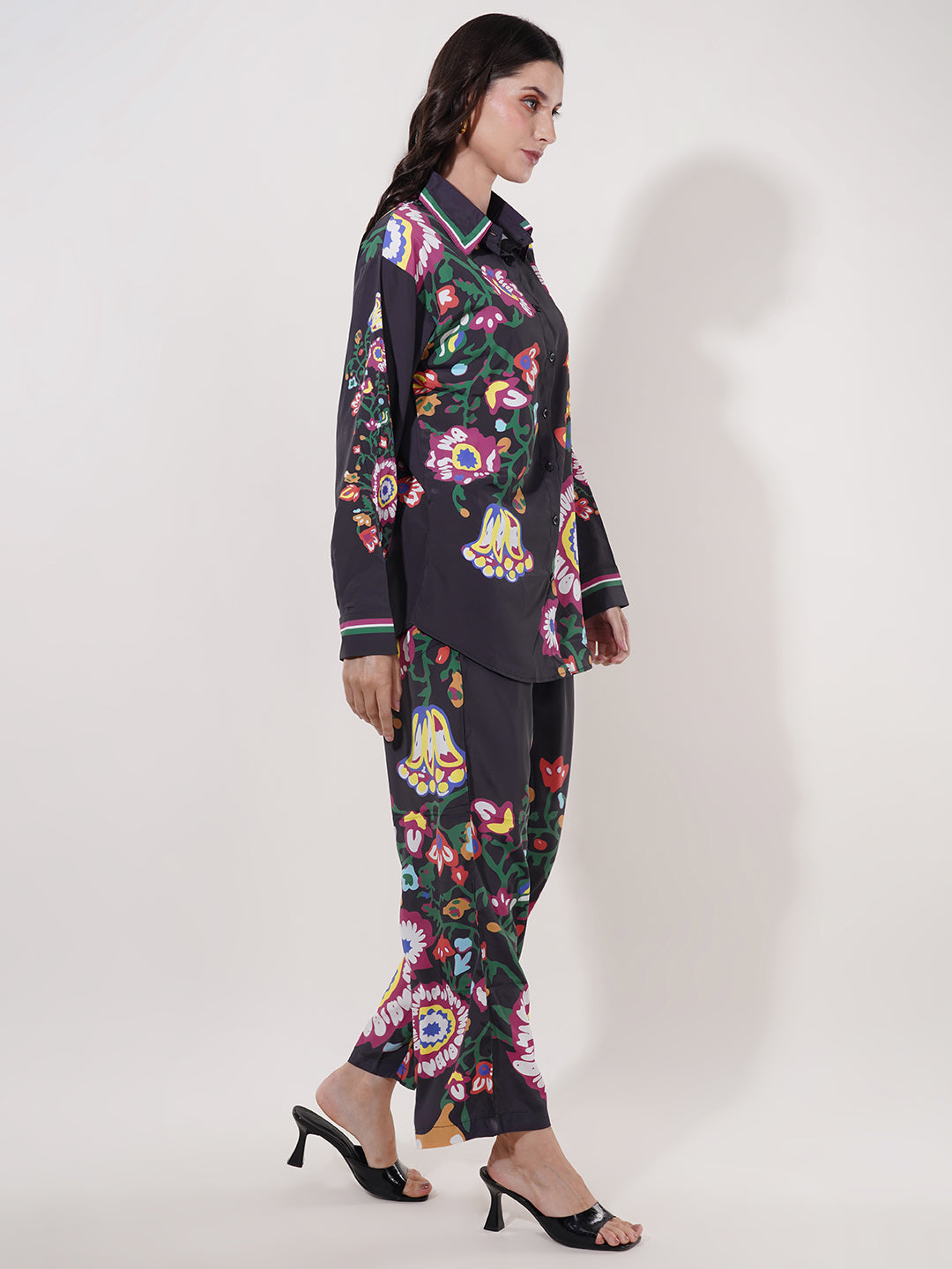Clobug Women Printed Full Sleeve Crepe Shirt & Pant Co-ord Set