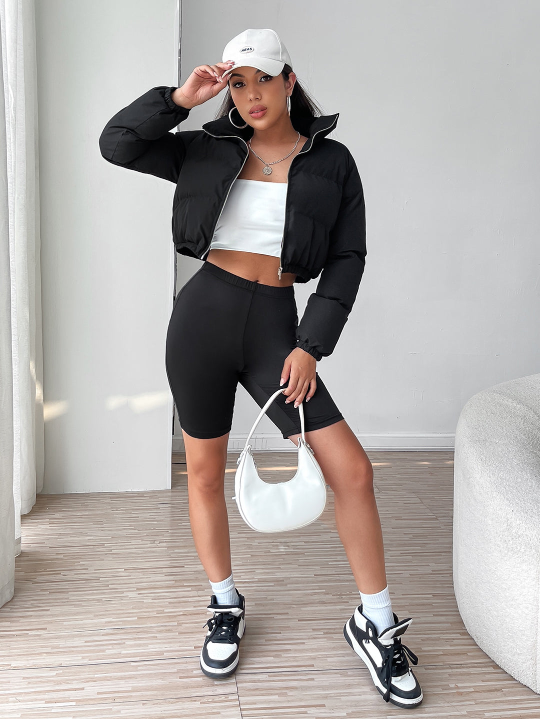 Clobug Women Black Crop Puffer Jacket