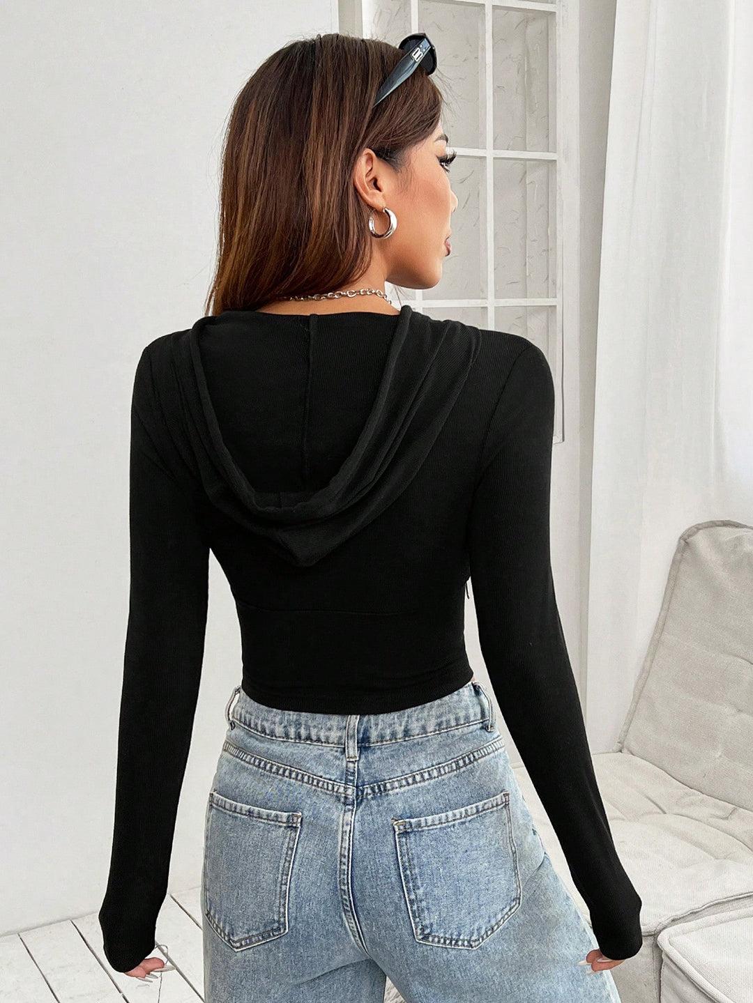 Clobug Women Black Crop Full Sleeve Jacket