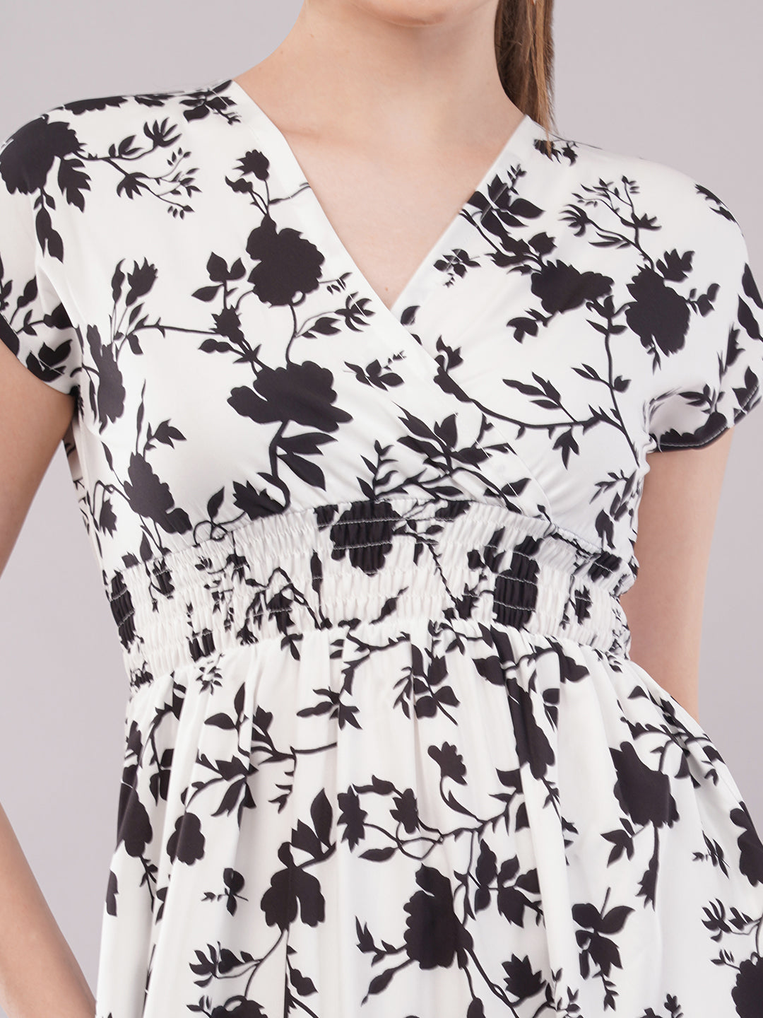 Clobug Women Short Sleeve Printed Midi White Dress