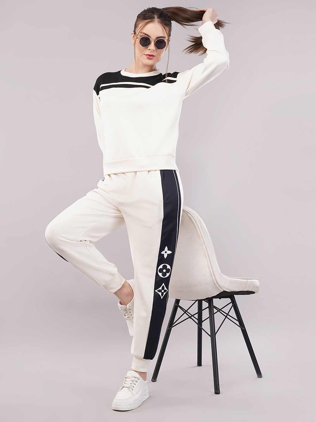 Clobug Women Cotton Blend Sweatshirt With Trackpant Co-ord Set