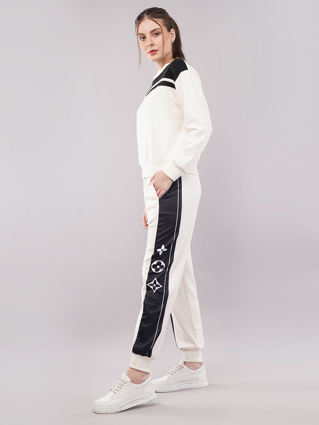 Clobug Women Cotton Blend Sweatshirt With Trackpant Co-ord Set