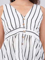 Clobug Women Printed Top