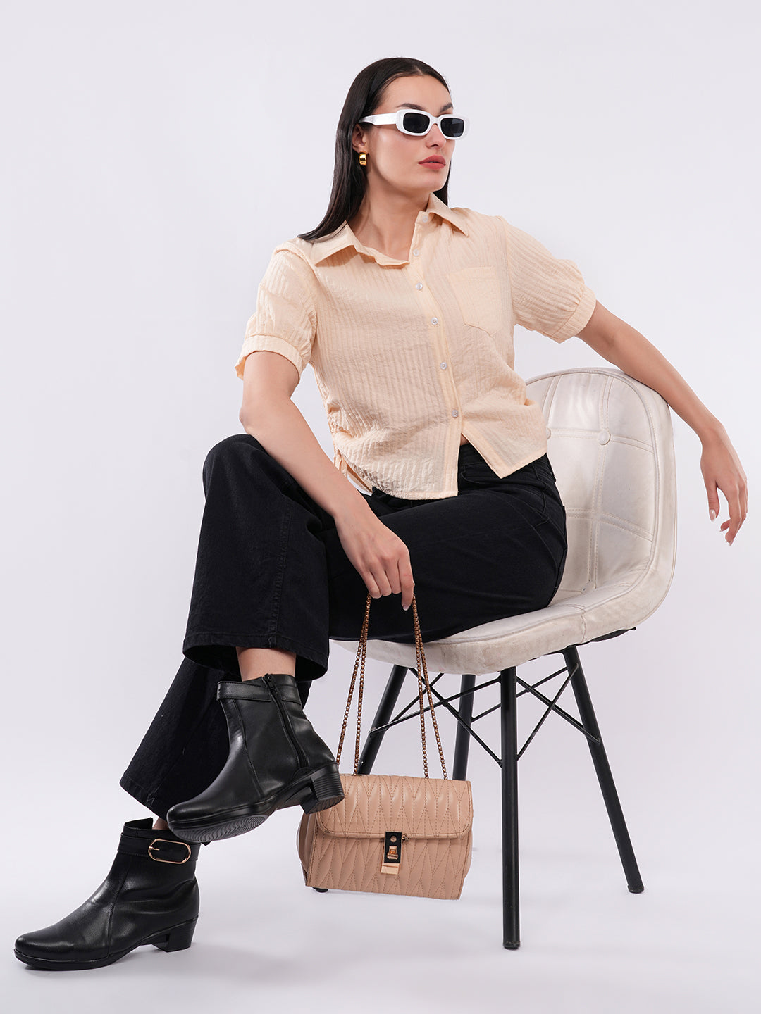 Clobug Textured Collared Crop Shirt