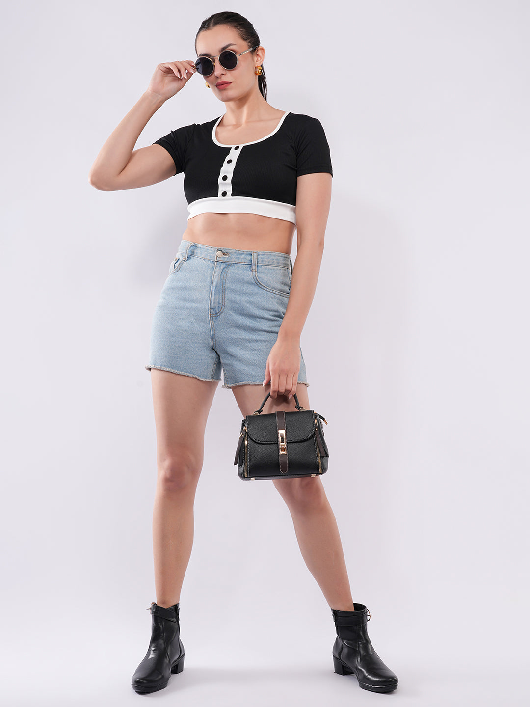 Clobug Women’s Contrast Trim Button Crop Top