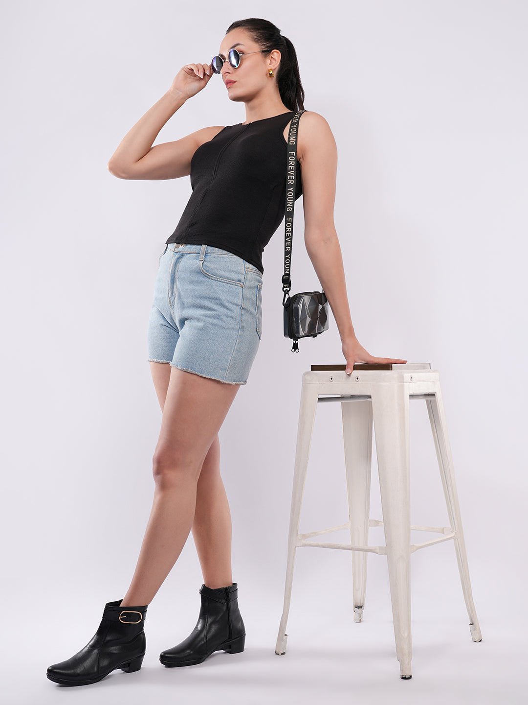 Clobug Women’s Ribbed Sleeveless Fitted Top