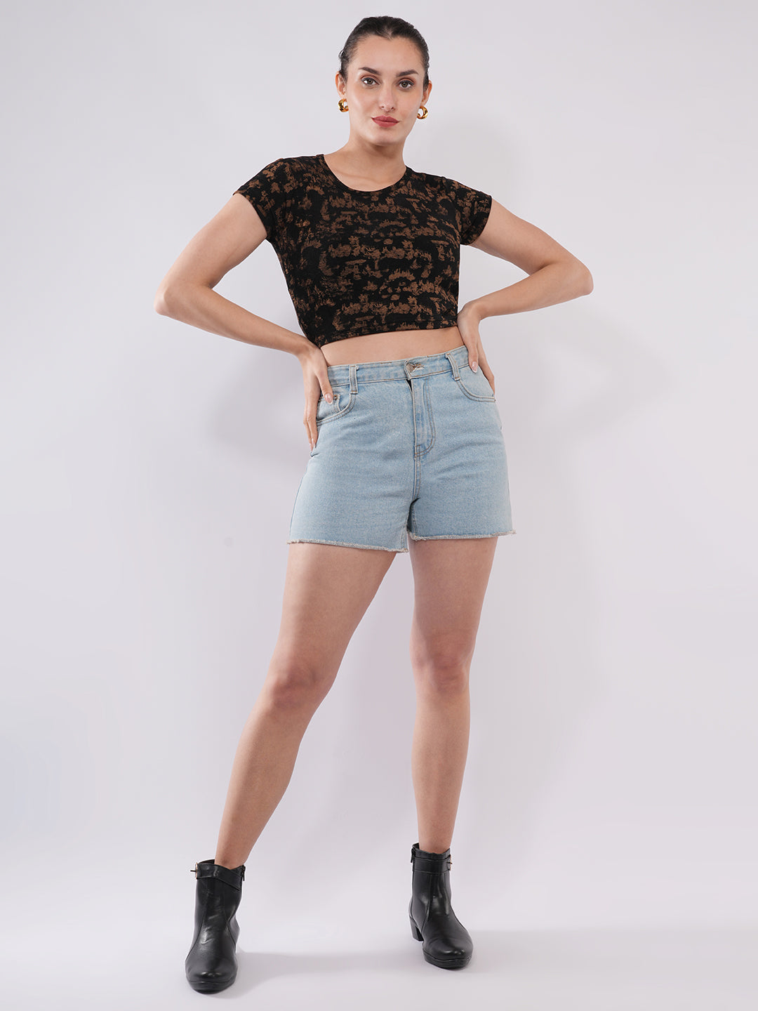 Clobug Women’s Abstract Print Crop Top