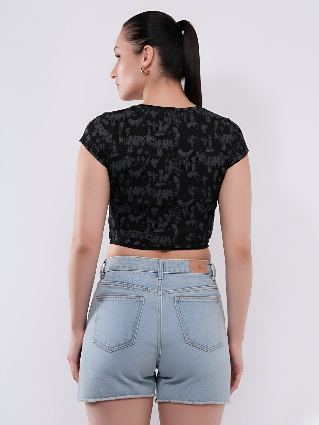 Clobug Women’s Abstract Print Crop Top