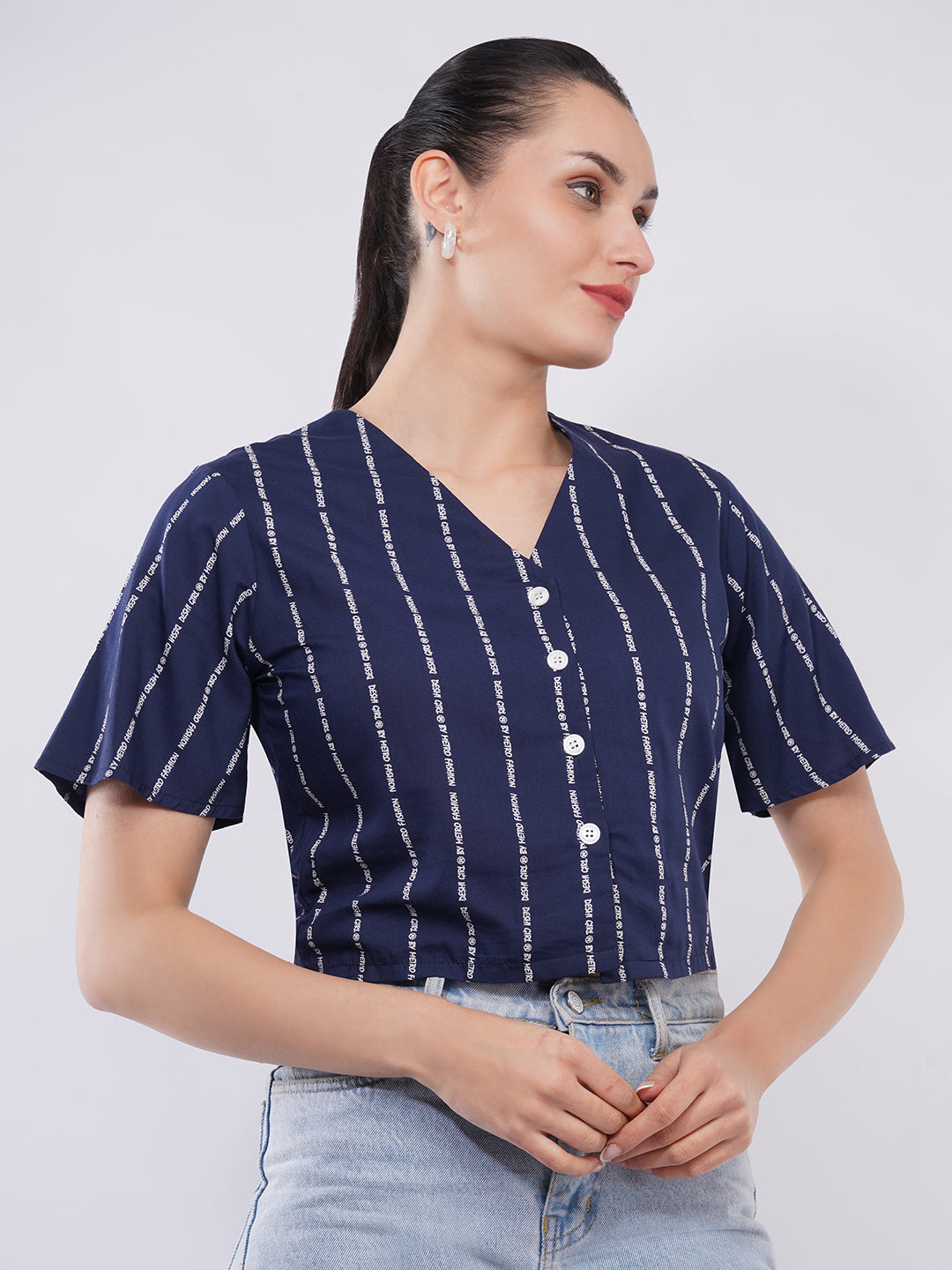 Clobug Women Button Crop Top