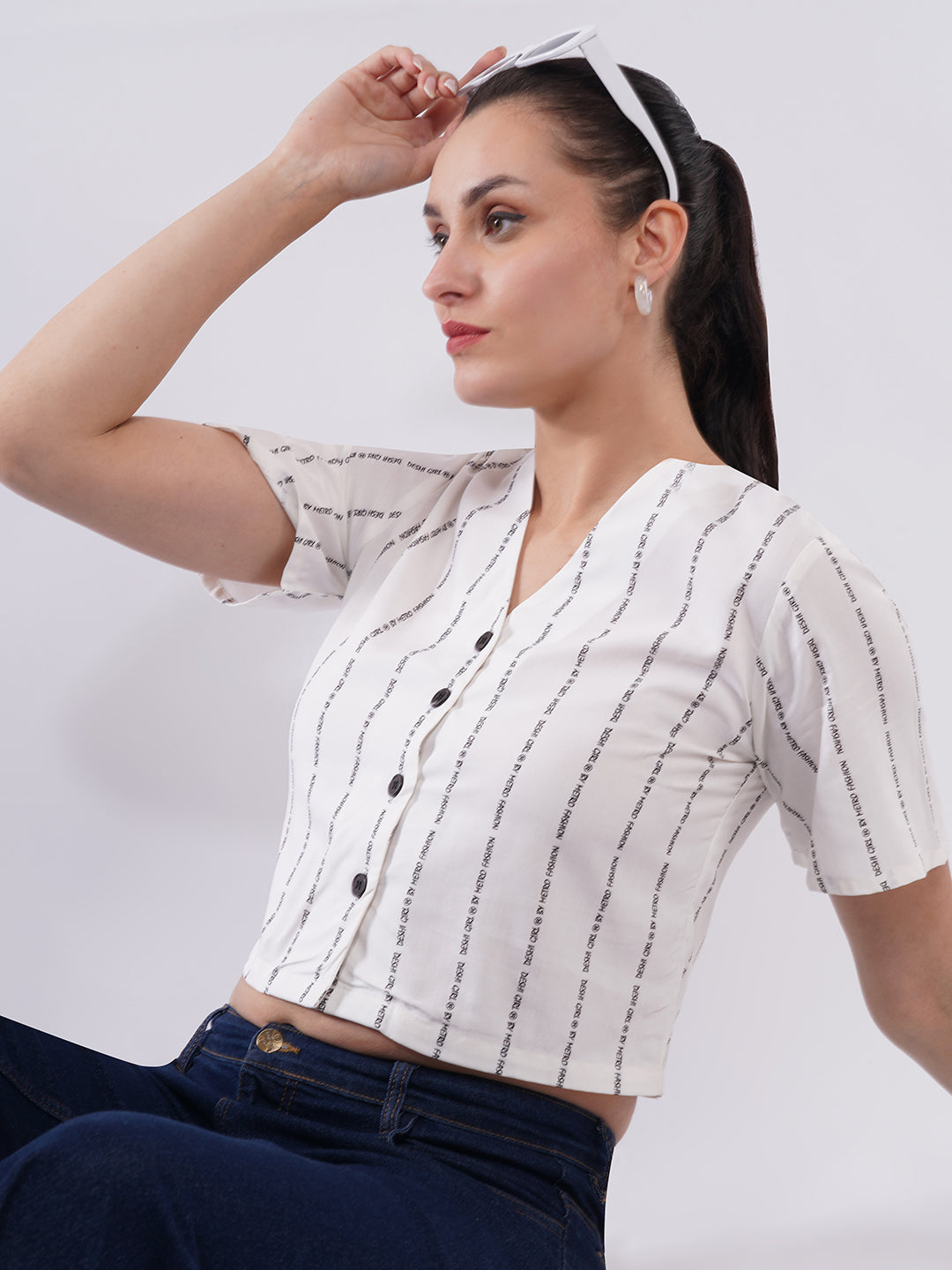 Clobug Women Button Crop Top