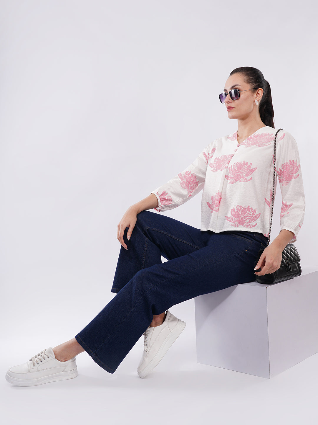 Clobug Women Lotus Print Casual Top