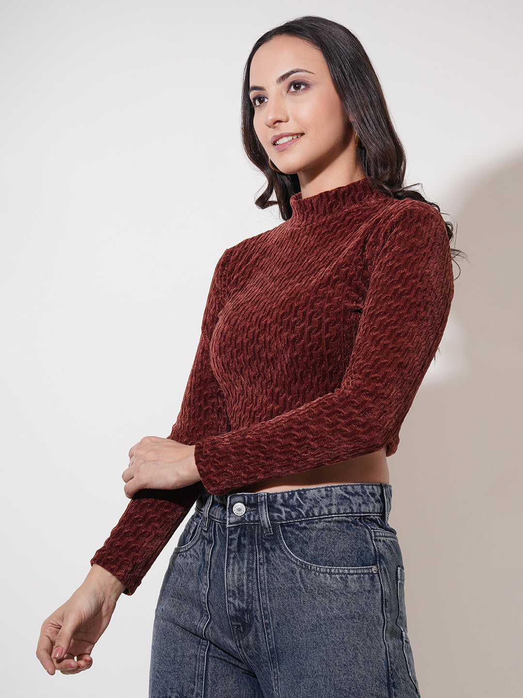 Clobug Women Solid High Neck Full Sleeve Velvet Top