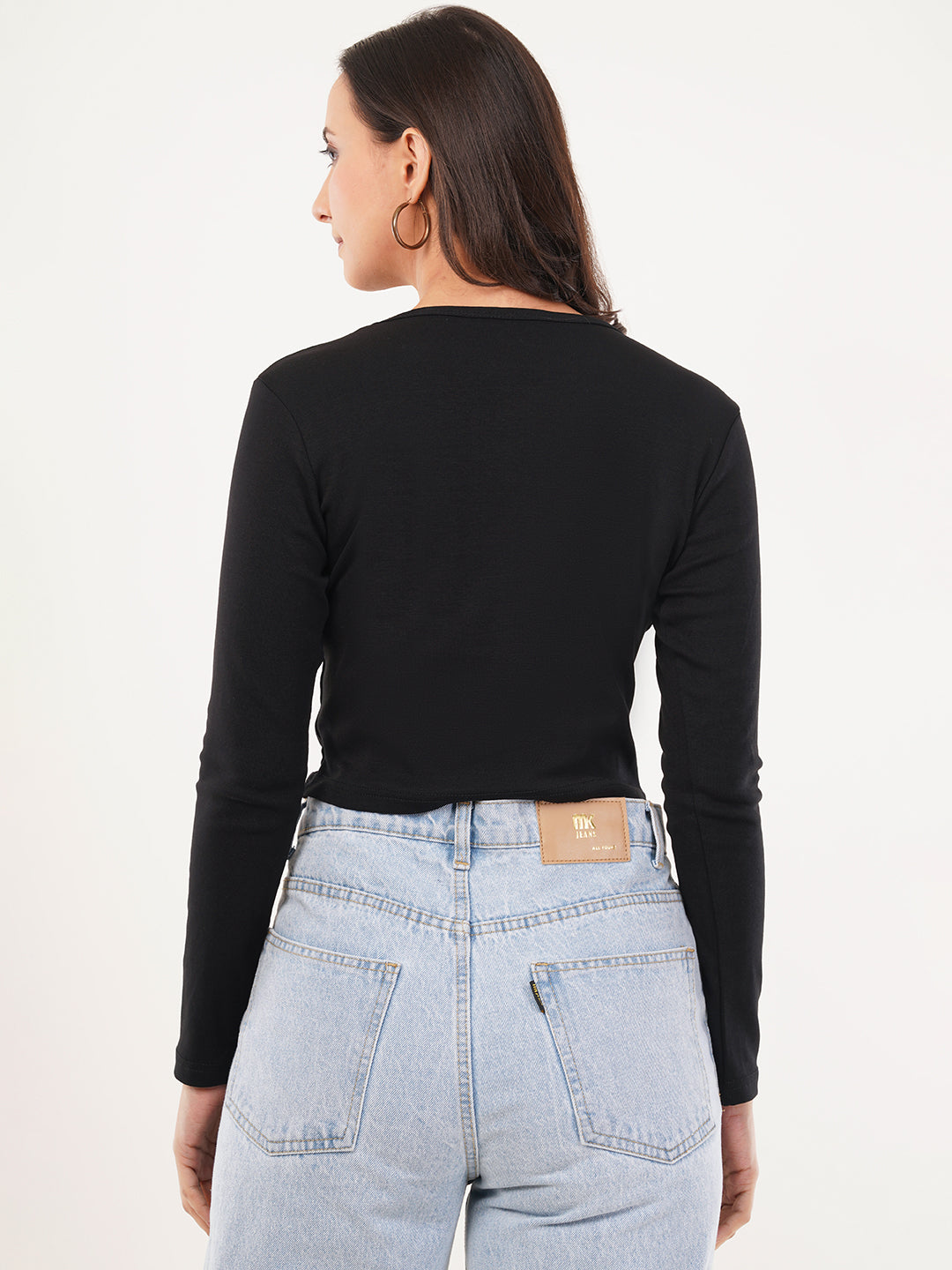 Clobug Women Black Square Neck Full Sleeve Crop Top