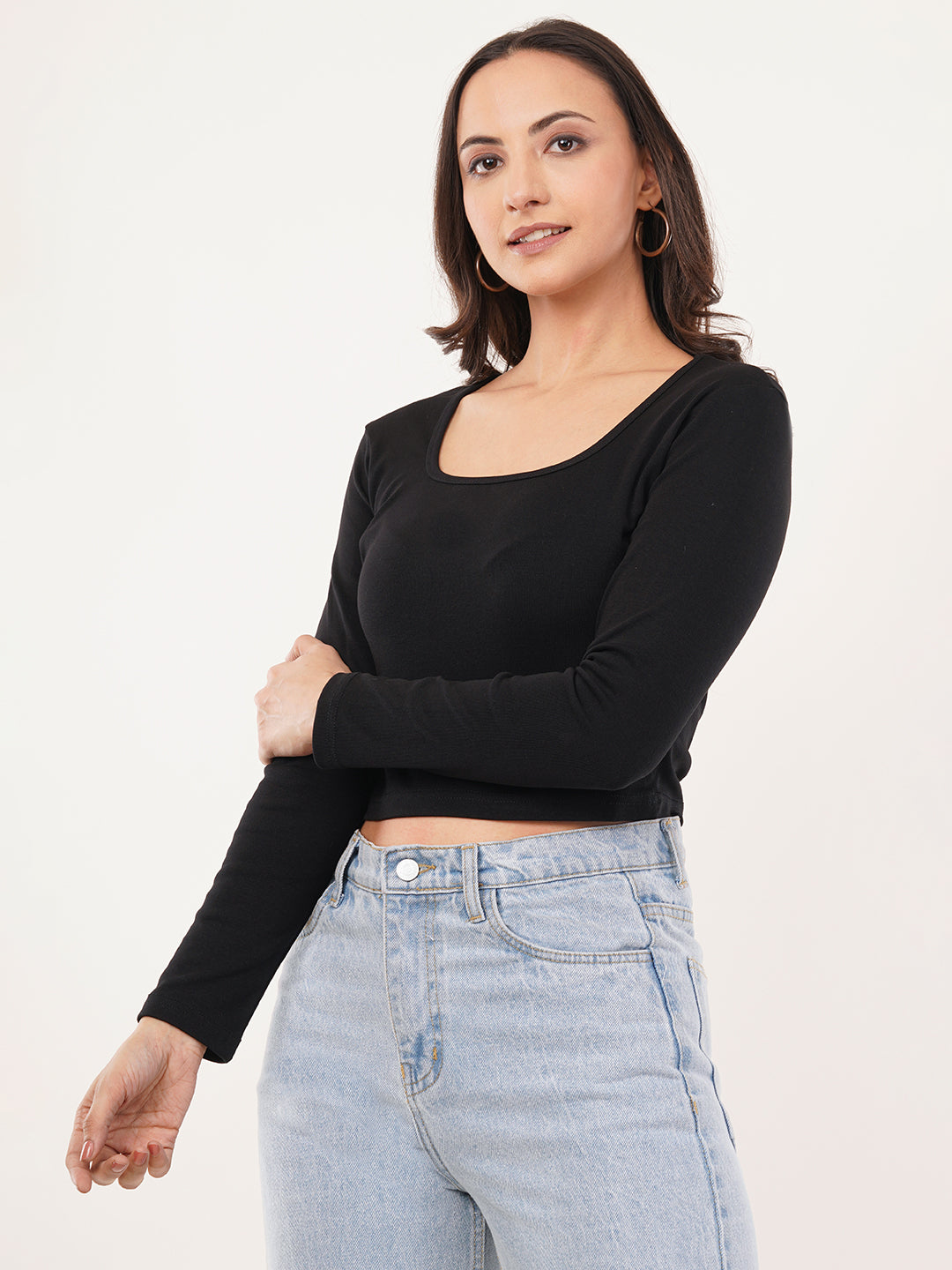 Clobug Women Black Square Neck Full Sleeve Crop Top