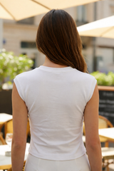 Women’s Sleeveless Crew Neck Top