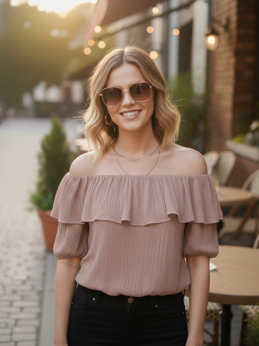 Clobug Women’s Off-Shoulder Ruffle Top