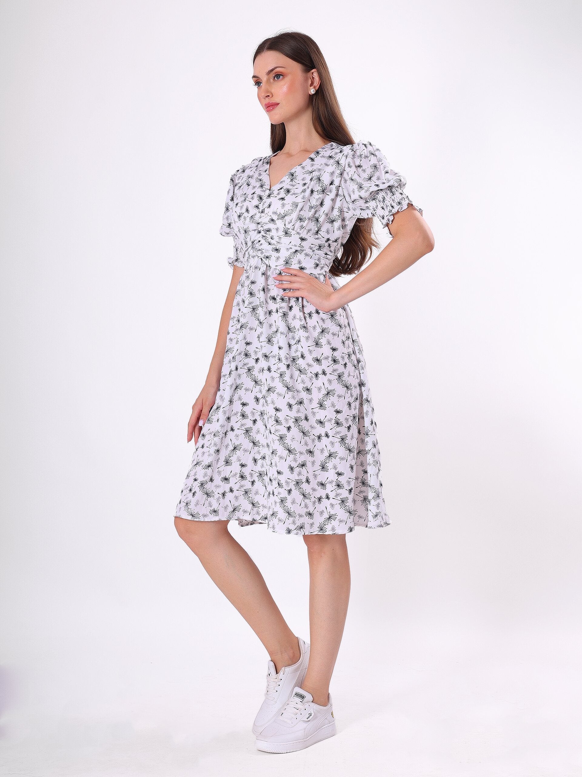 Floral Print Puff Sleeve V Neck Midi Dress