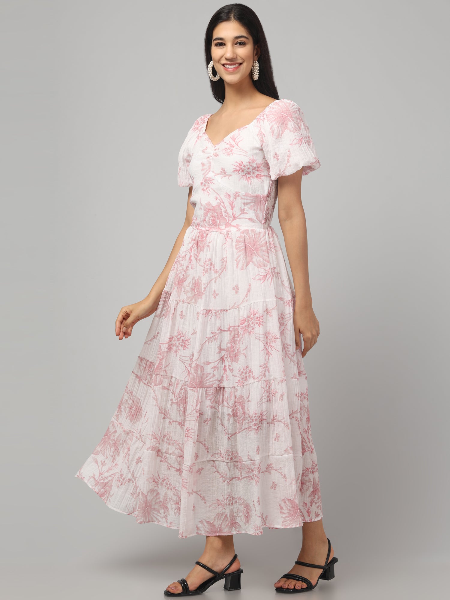White Sweetheart Neck Floral Maxi Dress
