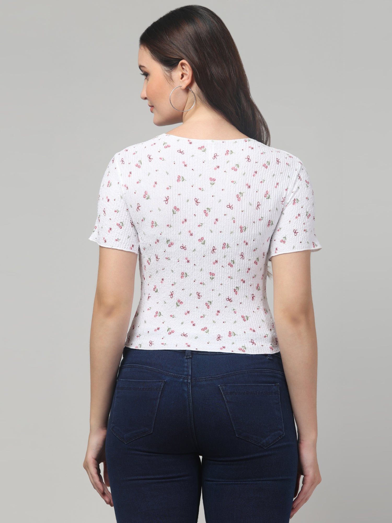 White Round Neck College Top