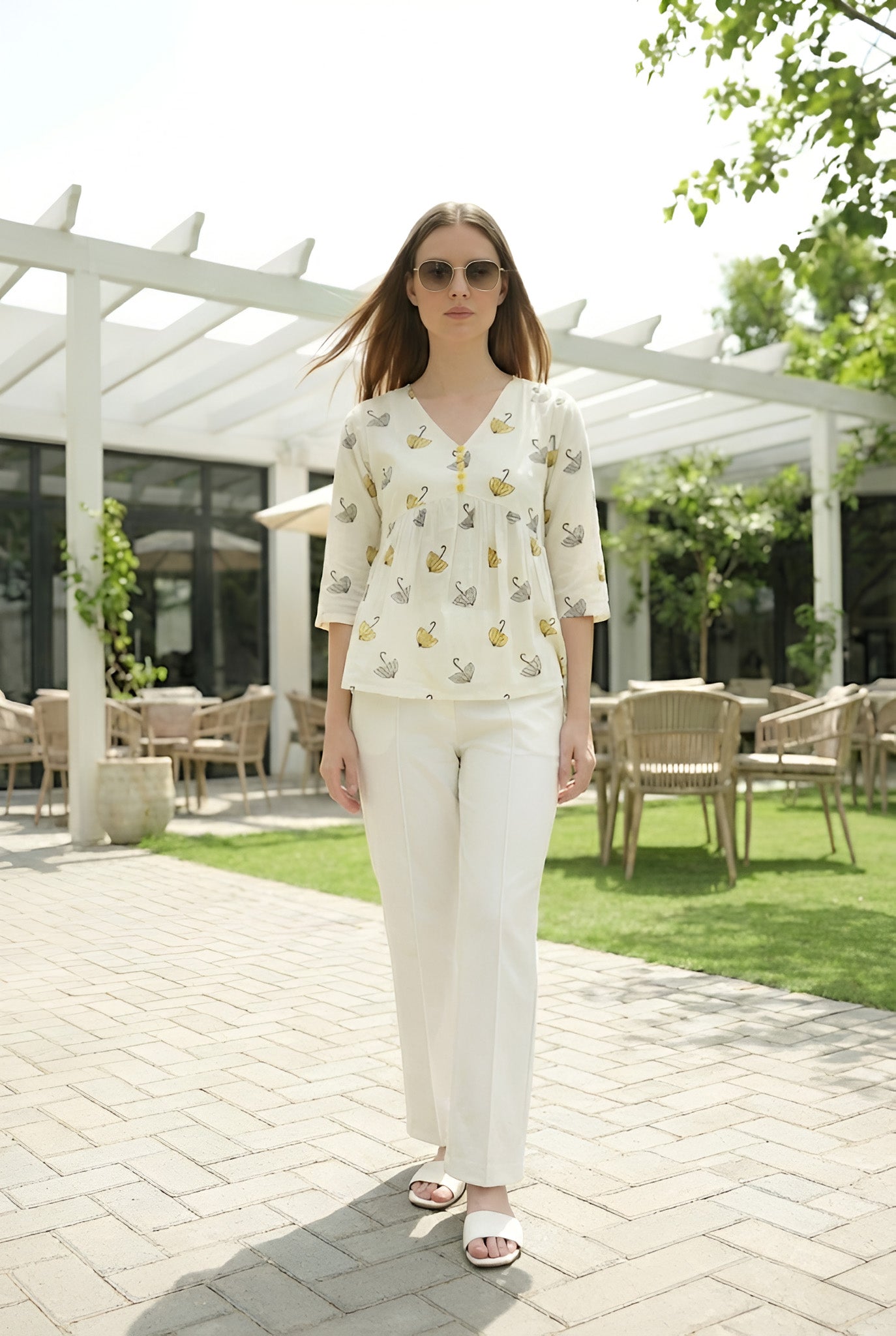 Clobug Women Floral Printed Top