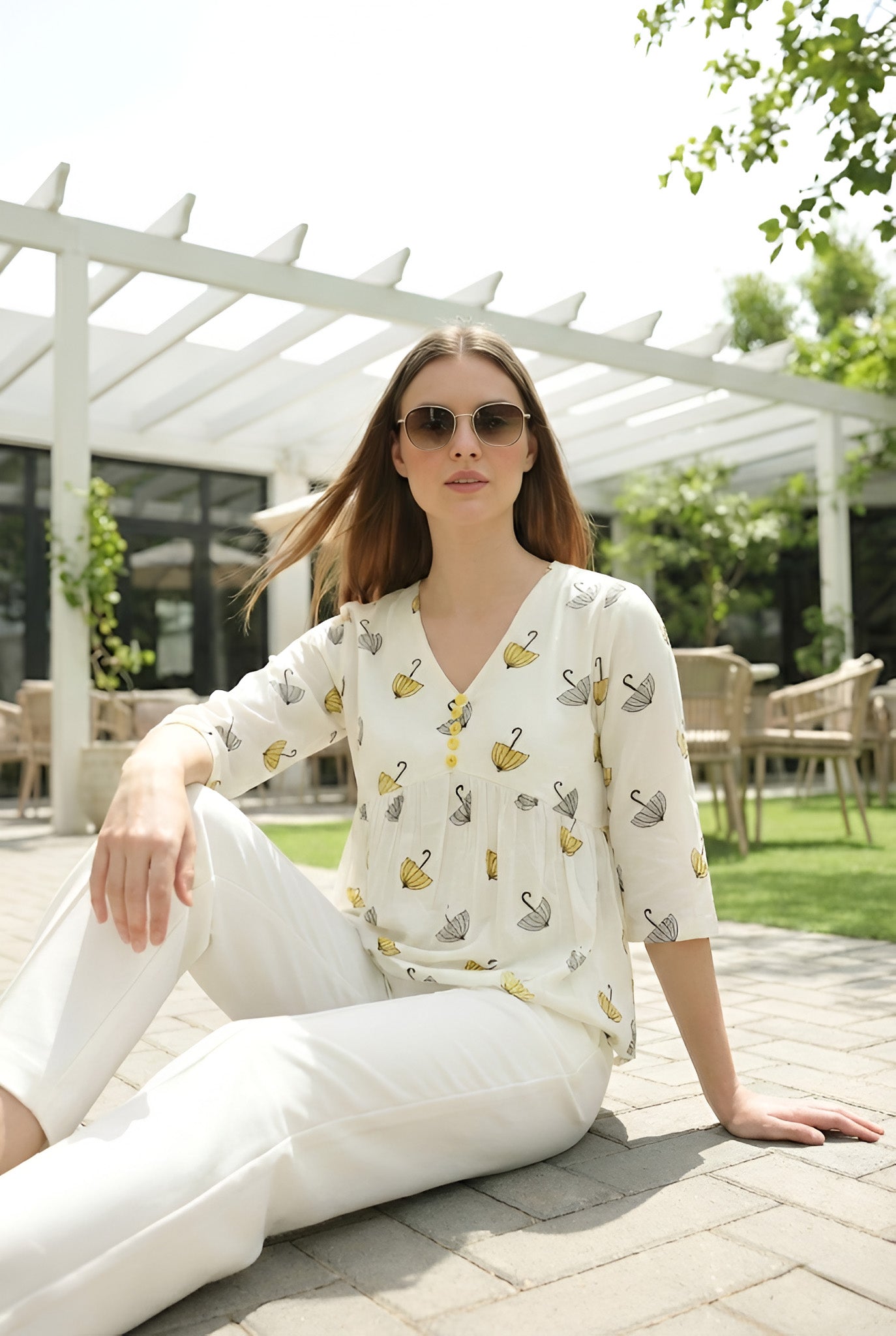 Clobug Women Floral Printed Top