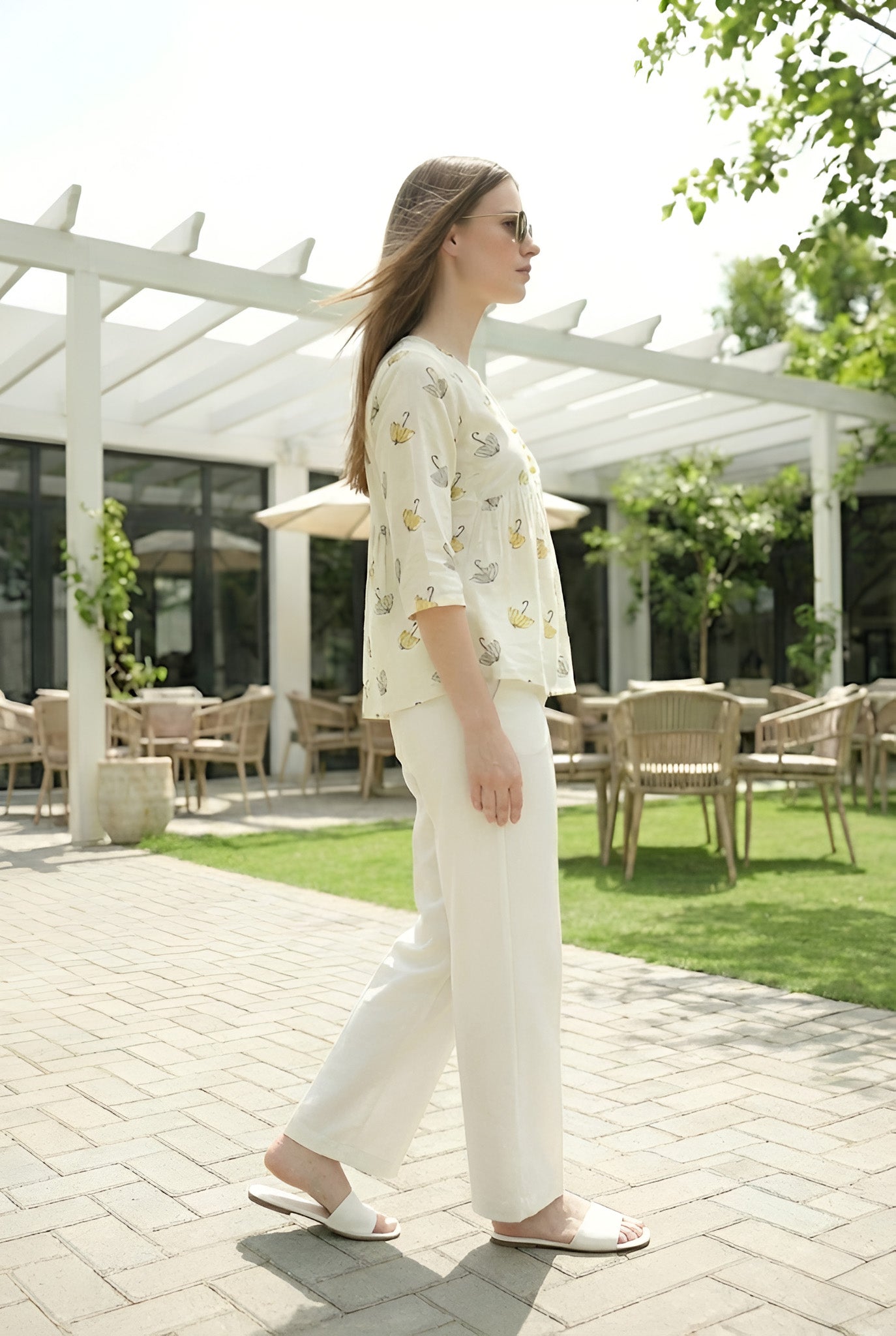 Clobug Women Floral Printed Top